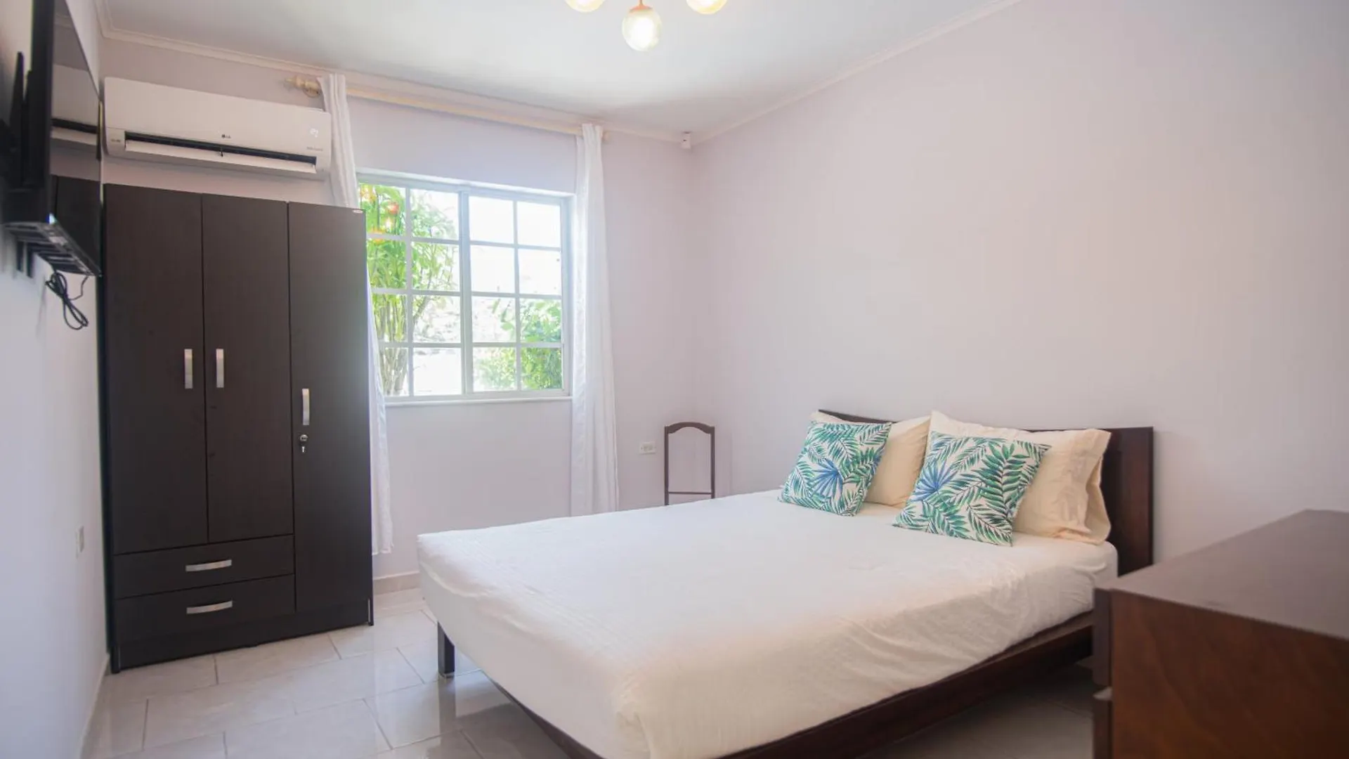 Blue Star Aruba Villa Palm Beach 0*,